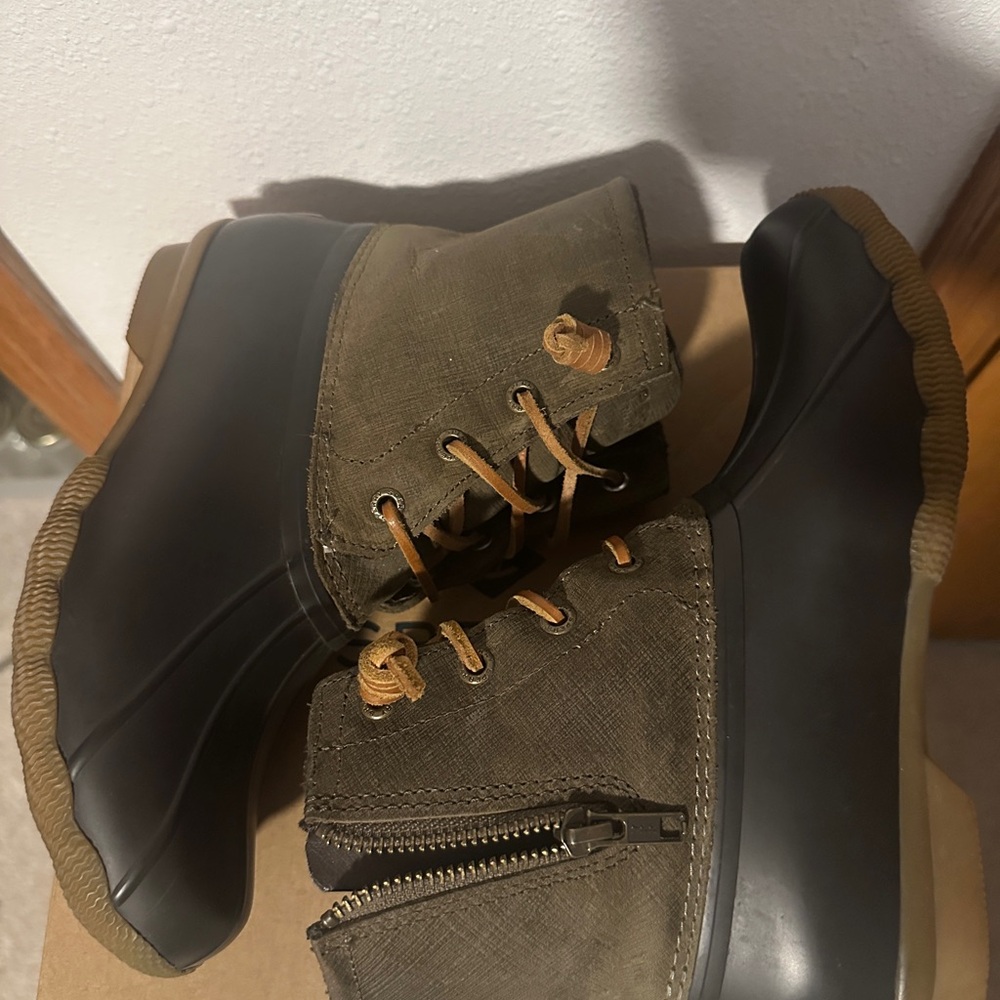 Sperry Size 6 Women’s Brown Duck boots